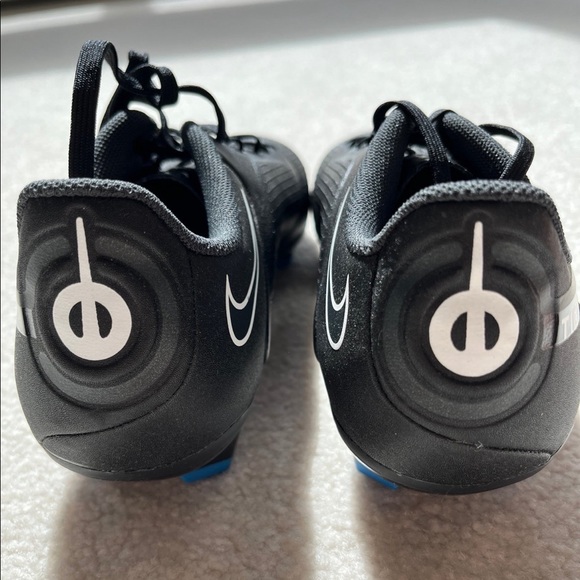 Nike Tiempo Legend 9 Academy FG Soccer Cleats - Picture 3 of 7